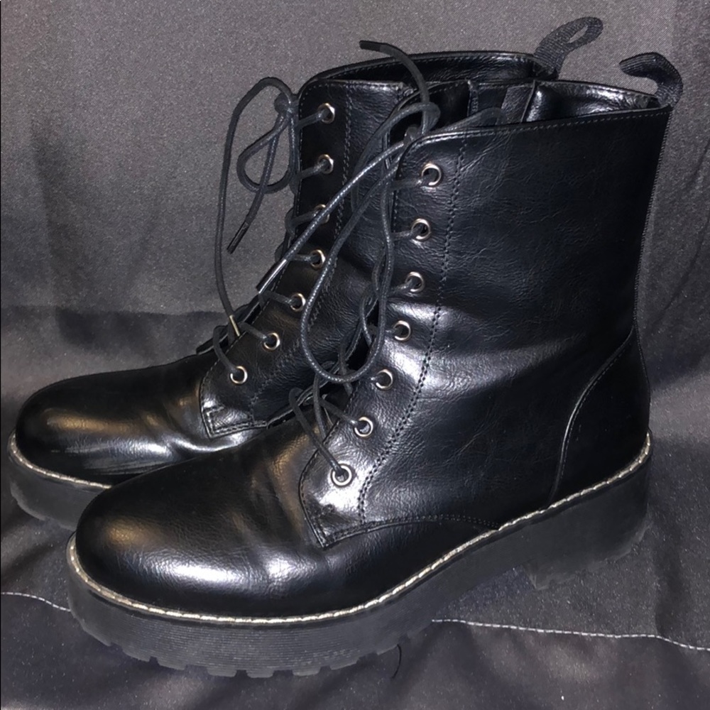 Black Boots